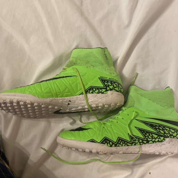 HYPERVENOMX PROXIMO TF GREEN STRIKE BLACK VOLT - Picture 4 of 7